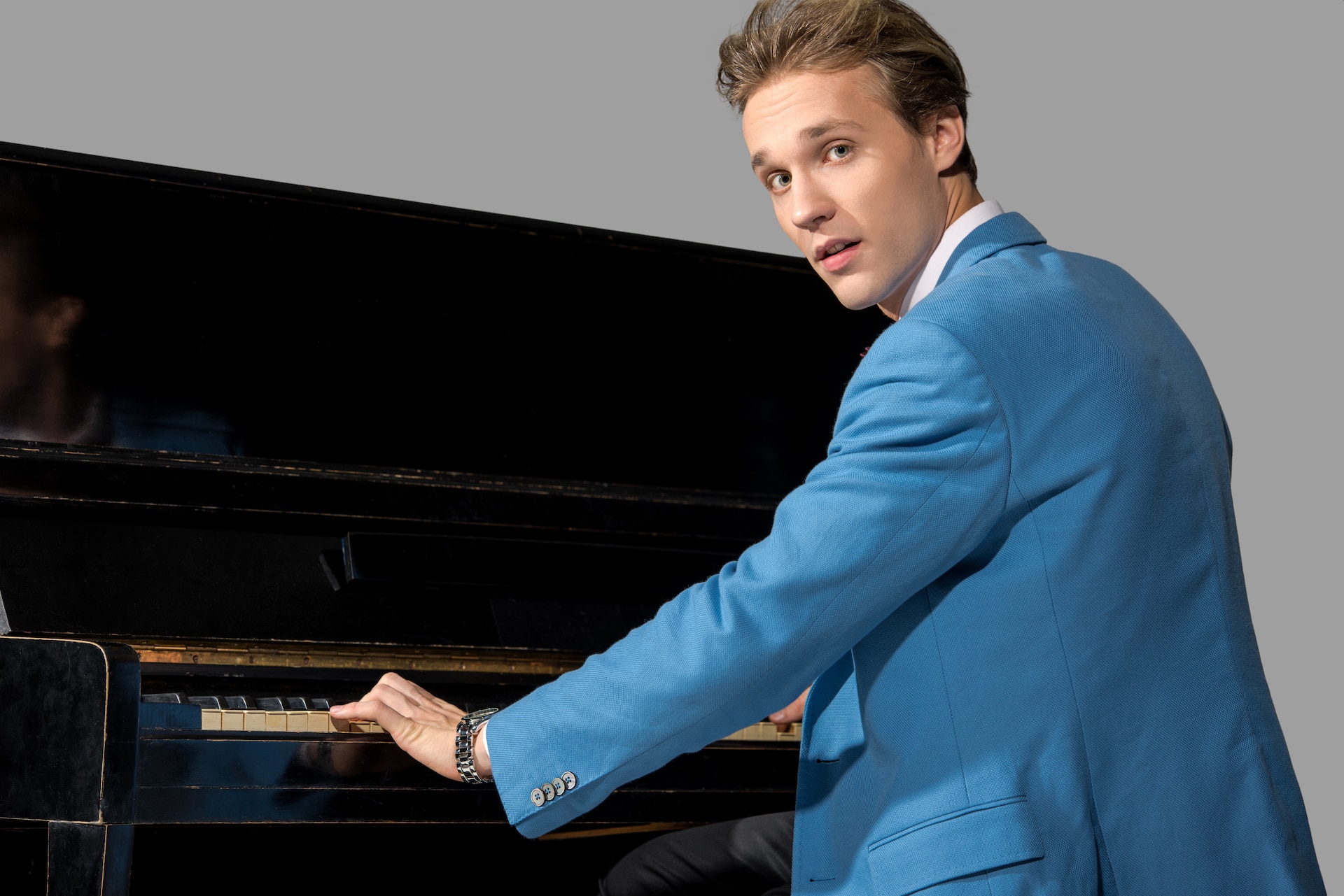 Du betrachtest gerade Klavier Spielen Lernen ohne Noten – Was du unbedingt wissen musst